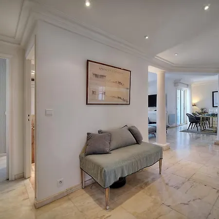 Ref 1482 - Back Croisette - For Rent * Cannes