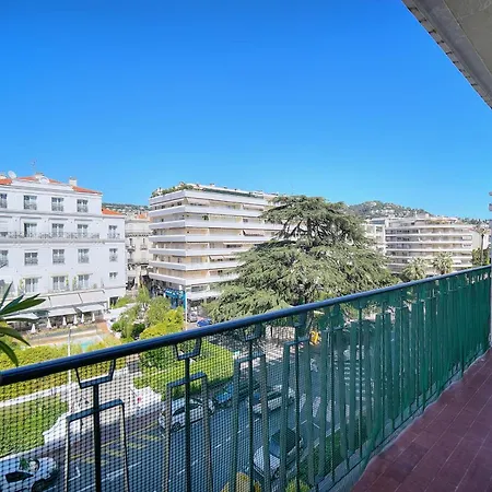 Apartmán Ref 1482 - Back Croisette - For Rent Cannes