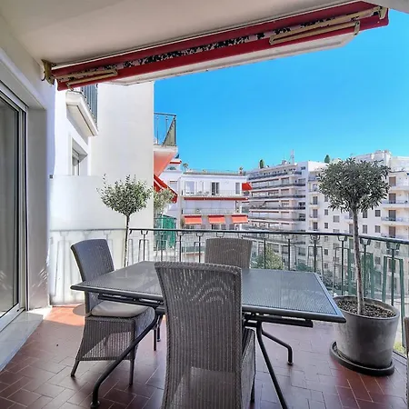 Ref 1482 - Back Croisette - For Rent *